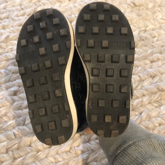 Stuart Weitzman Ariana Snow Boots Faux Fur - Picture 7 of 8